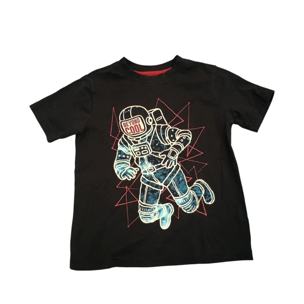 Wonder Nation Boy XS Black Astronaut Space🚀 Graphic T Glow In The Dark T-shirt - Picture 1 of 10